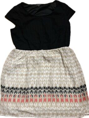 Lux Two-Tone Black & Cream Pleated Midi Dress with Coral Accent